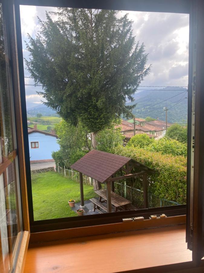 Casa Luisa Biedes, Pilona Villa Infiesto Kültér fotó