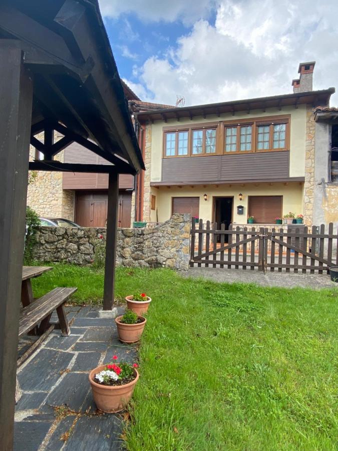 Casa Luisa Biedes, Pilona Villa Infiesto Kültér fotó