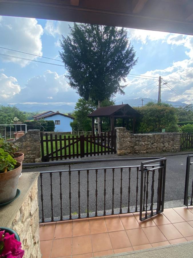 Casa Luisa Biedes, Pilona Villa Infiesto Kültér fotó
