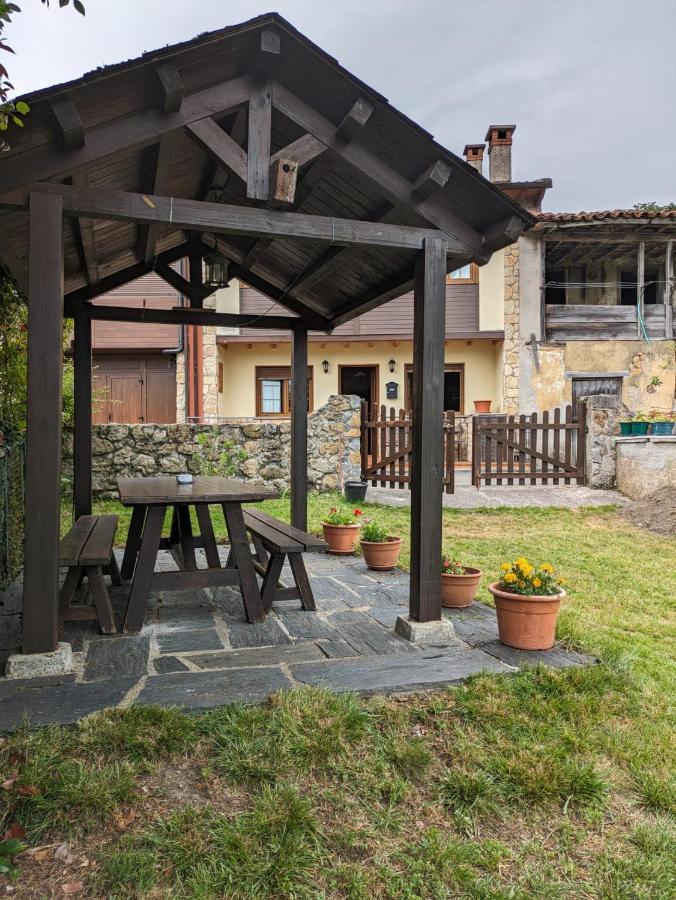 Casa Luisa Biedes, Pilona Villa Infiesto Kültér fotó