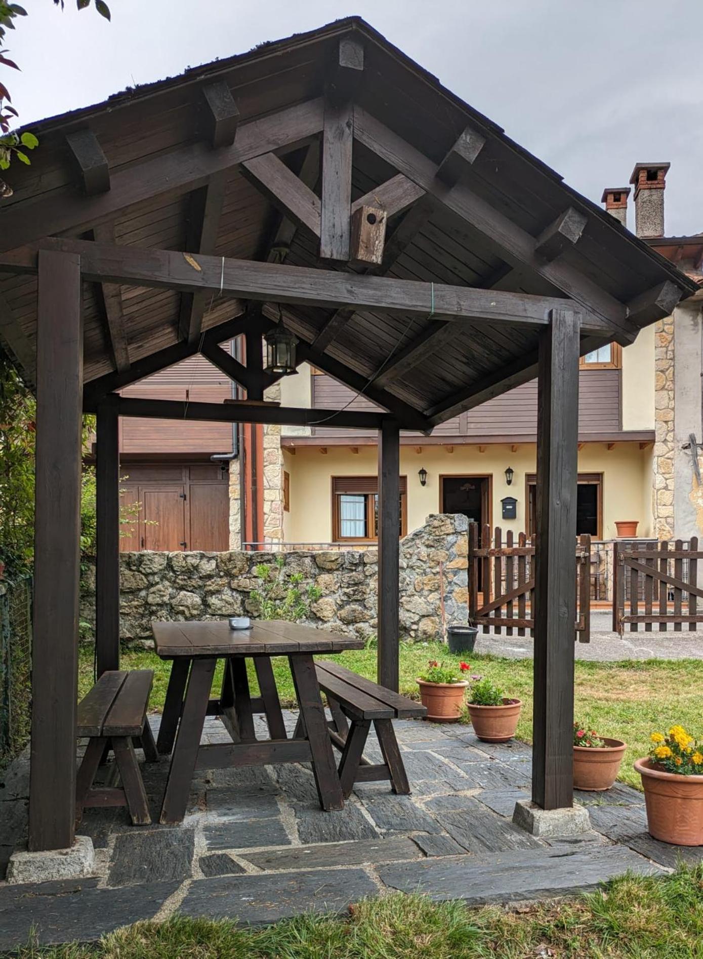 Casa Luisa Biedes, Pilona Villa Infiesto Kültér fotó